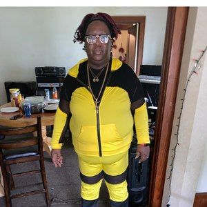 Meet your Posher, Annette